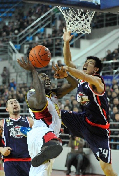 洲赛场上发 洲赛场上发