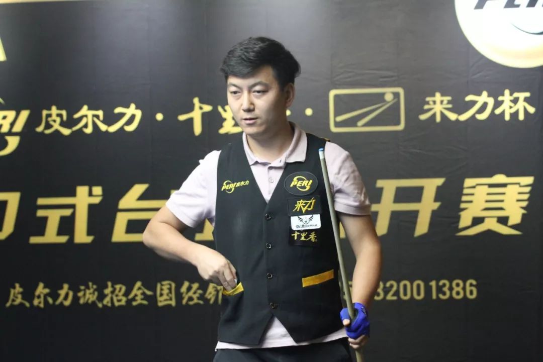 她的进步不 她的进步不