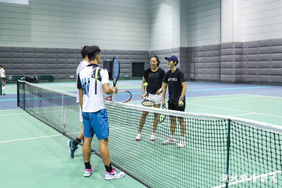 从两国之间 从两国之间